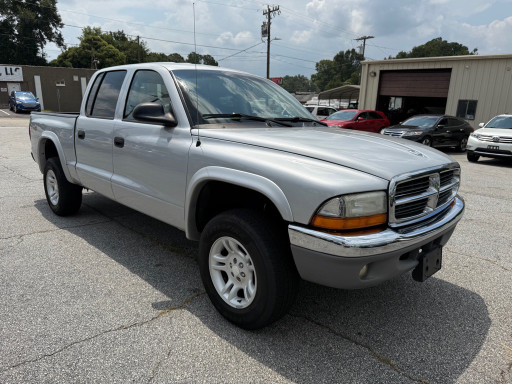 2004 Dodge Dakota Image 3