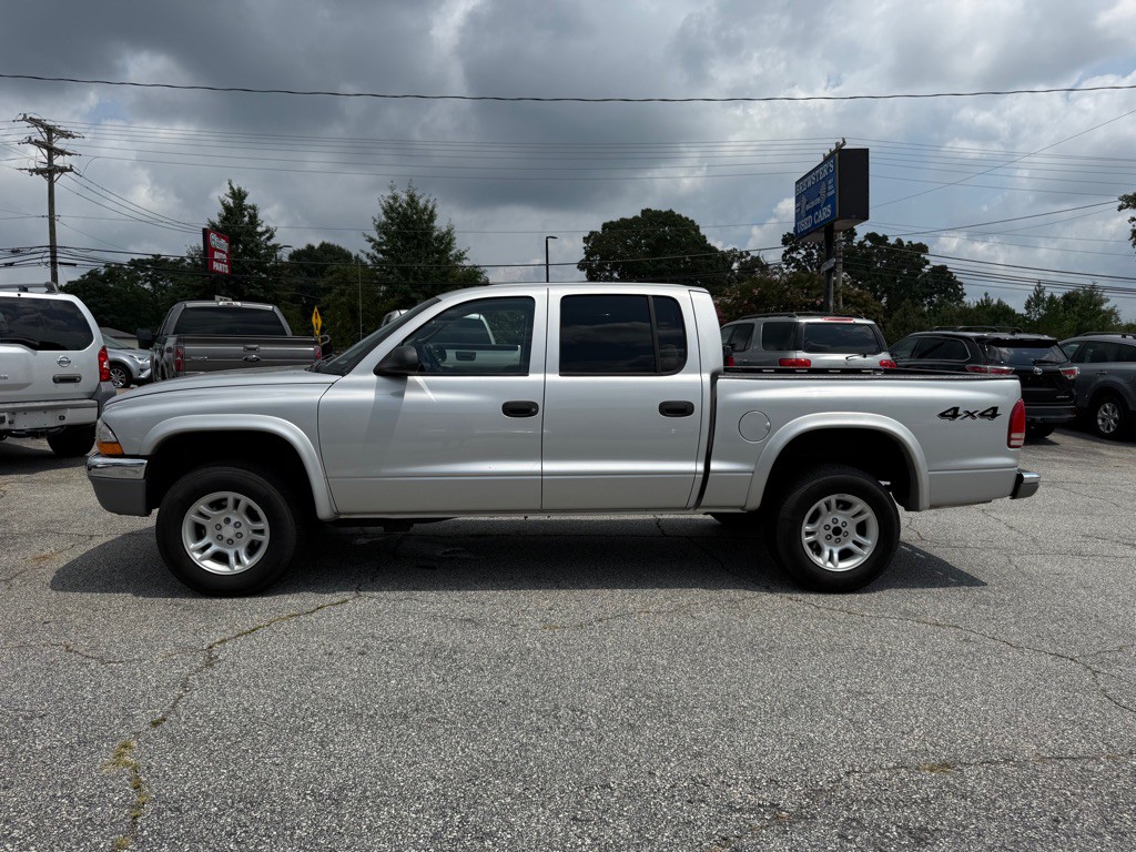 2004 Dodge Dakota Image 4