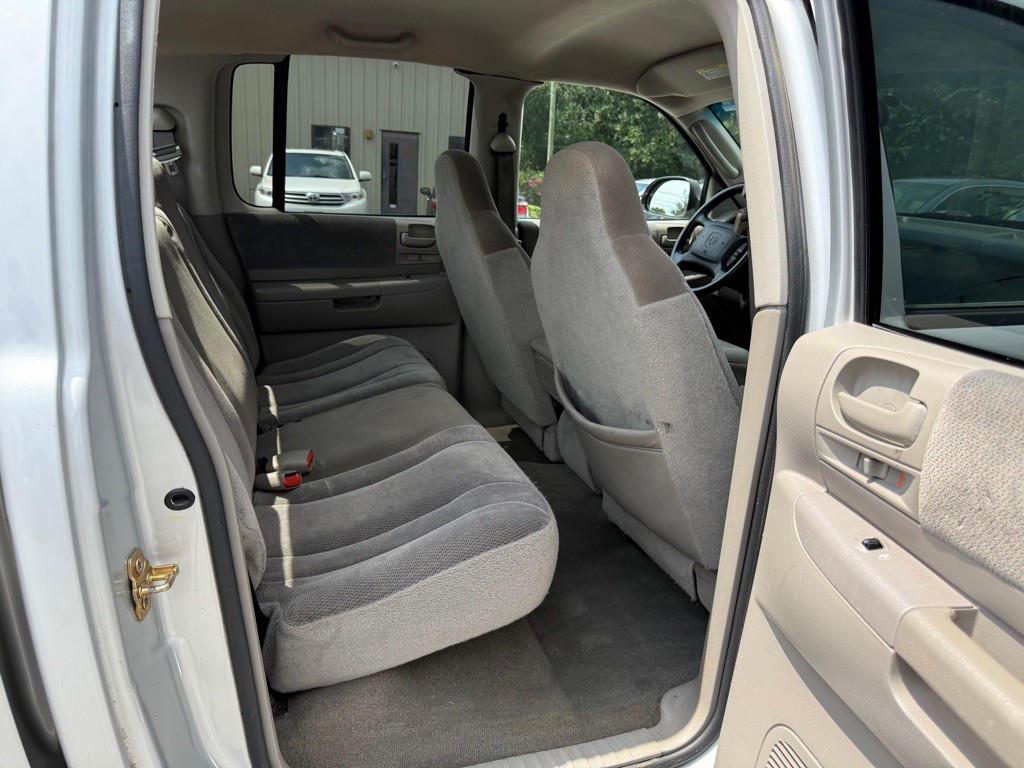2004 Dodge Dakota Image 15