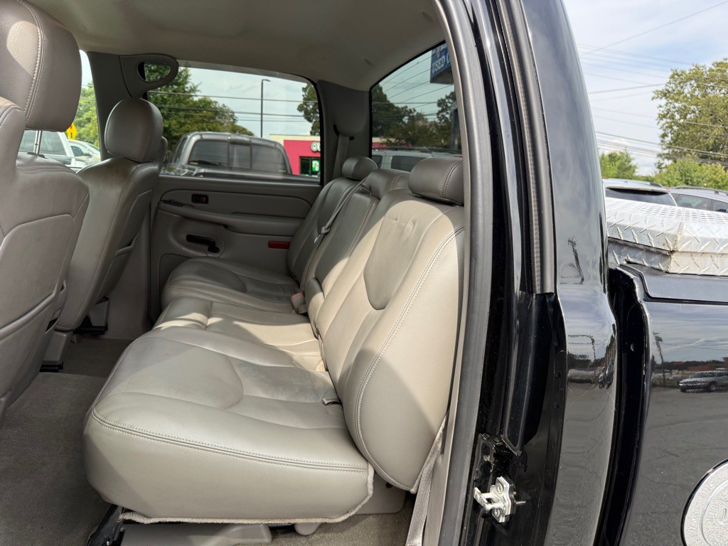 2006 Chevrolet Silverado 1500 Image 12