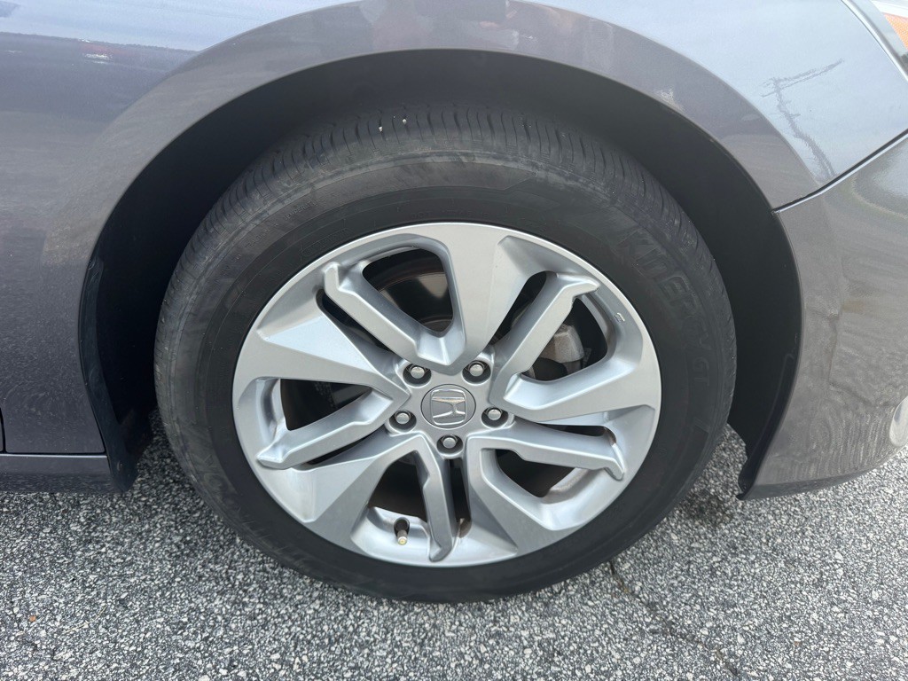 2019 Honda Accord Image 15