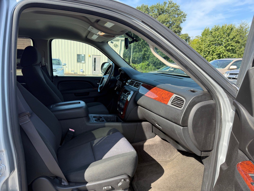2013 Chevrolet Tahoe Image 14