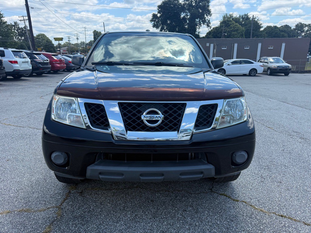 2012 Nissan Frontier Image 2