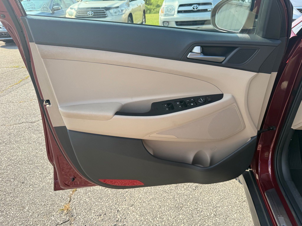 2016 Hyundai Tucson Image 11