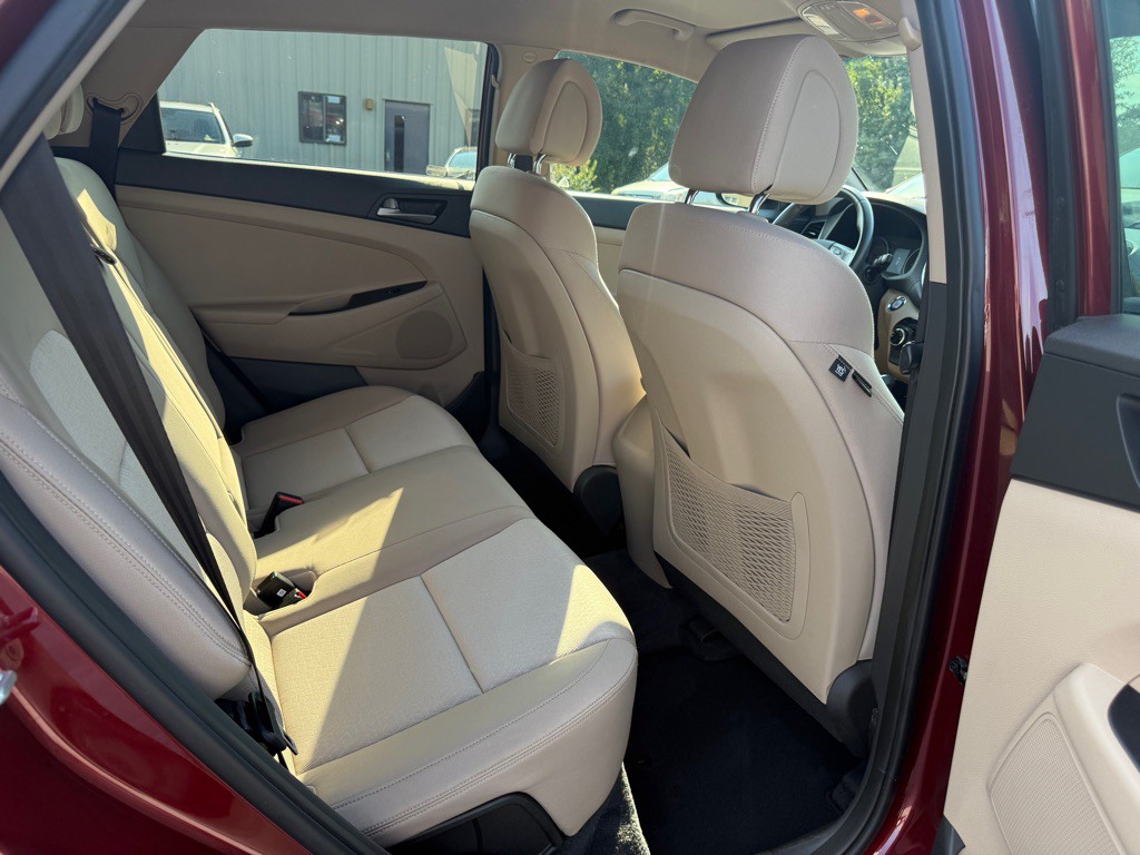 2016 Hyundai Tucson Image 15