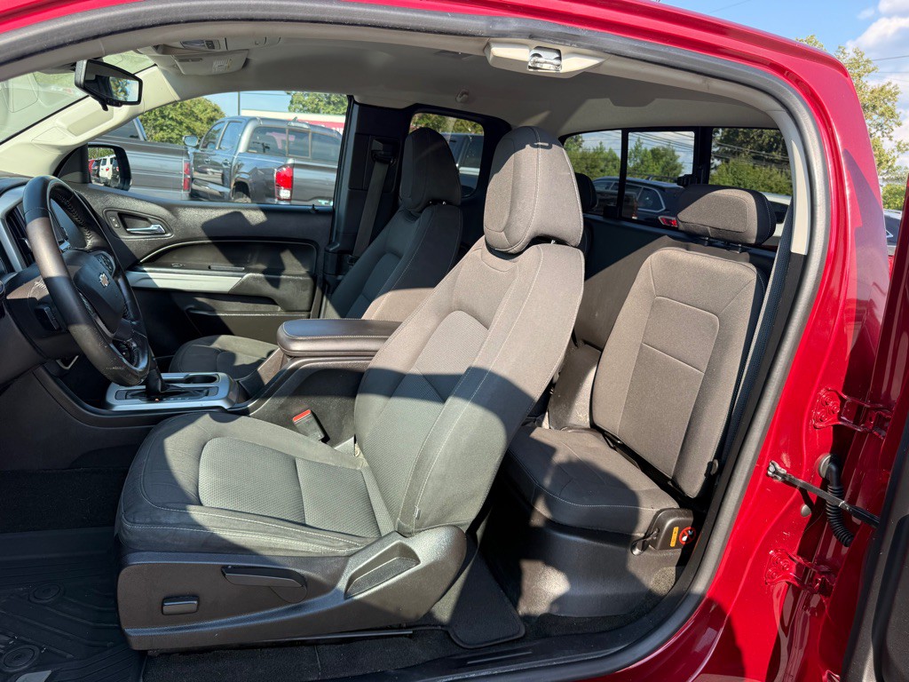 2017 Chevrolet Colorado Image 9