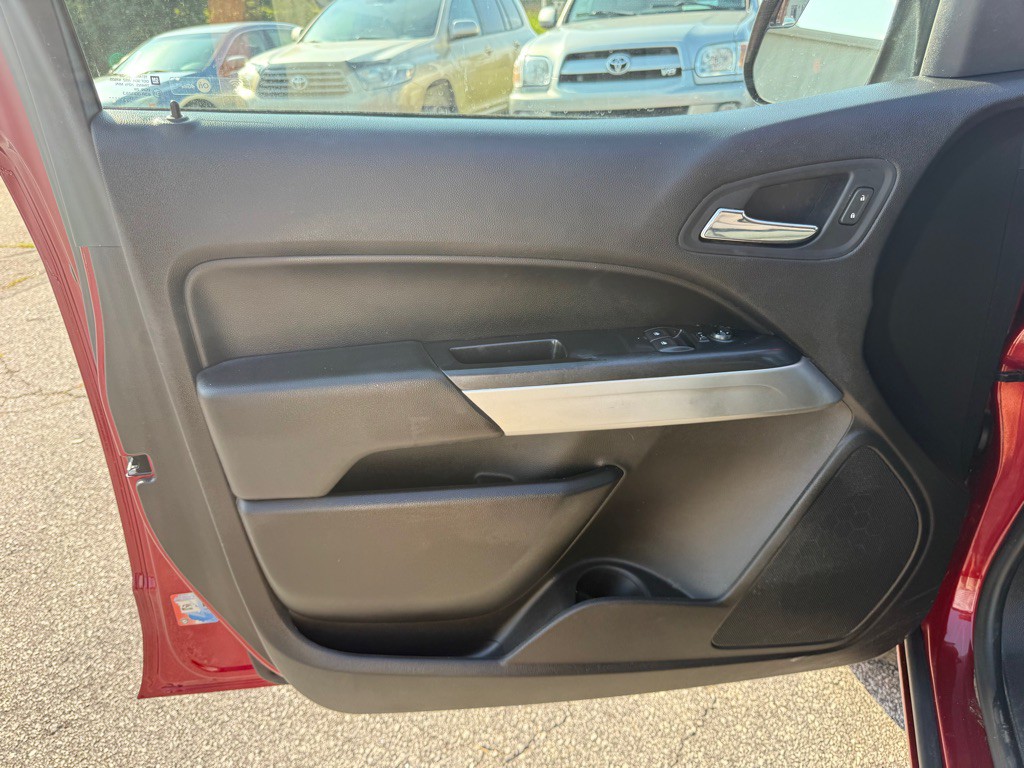2017 Chevrolet Colorado Image 12