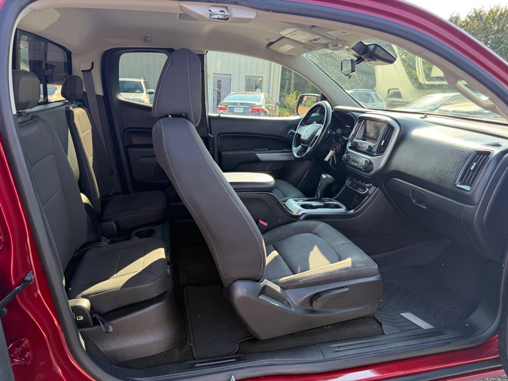 2017 Chevrolet Colorado Image 13