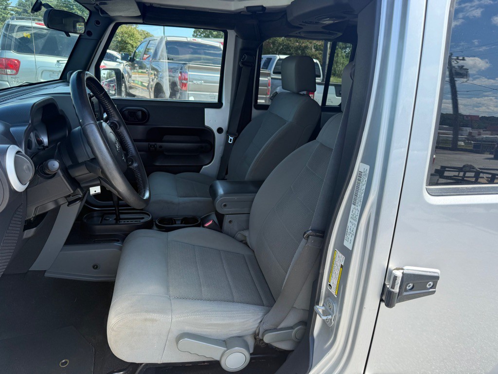 2008 Jeep Wrangler Unlimited Image 9