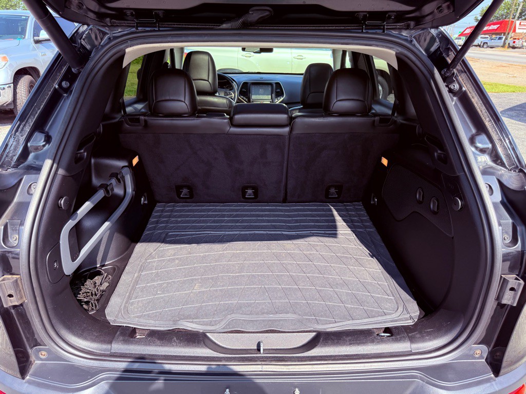 2015 Jeep Cherokee Image 14