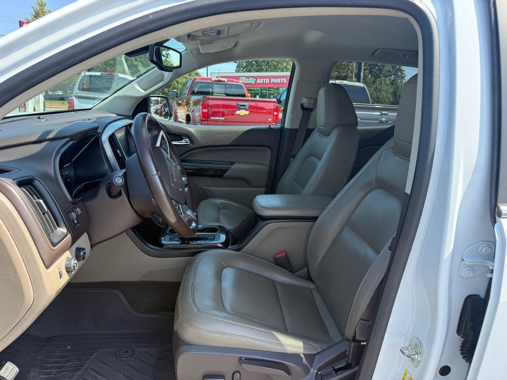 2017 GMC Canyon Image 9