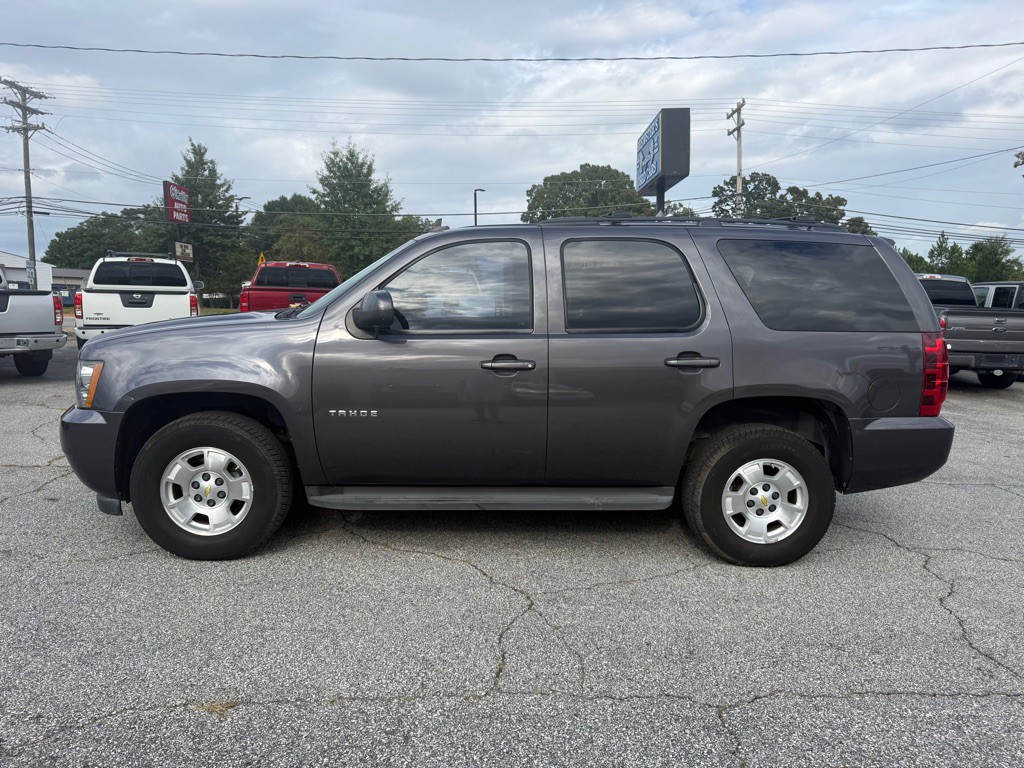 2011 Chevrolet Tahoe Image 4