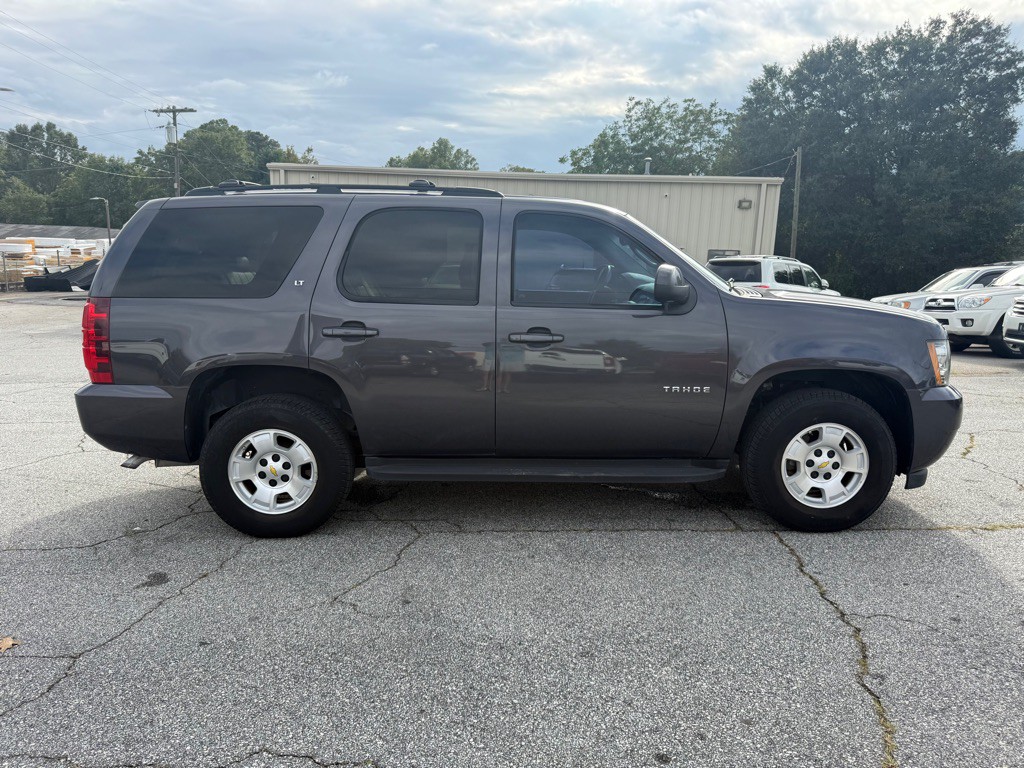 2011 Chevrolet Tahoe Image 8