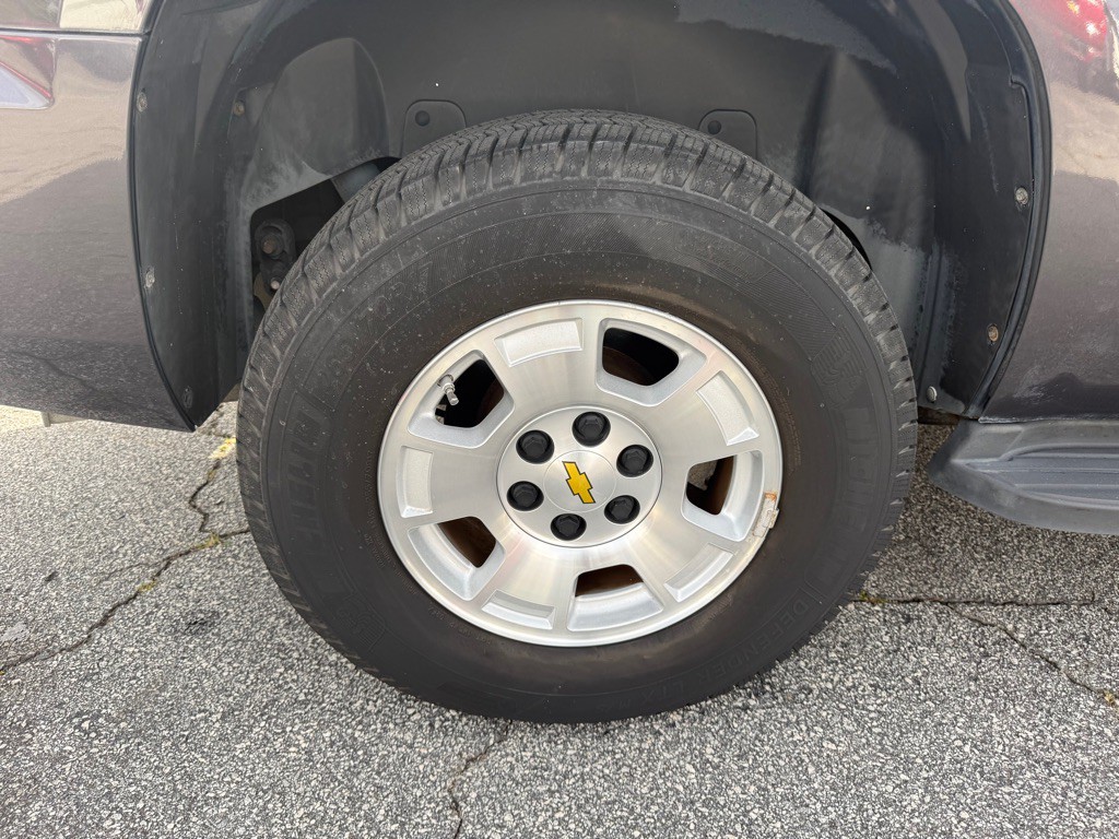 2011 Chevrolet Tahoe Image 17