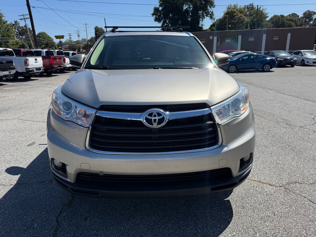 2014 Toyota Highlander Image 2