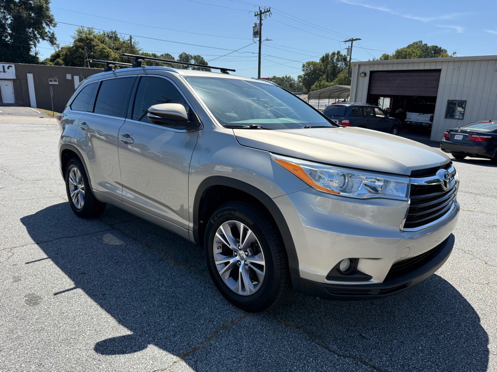 2014 Toyota Highlander Image 3
