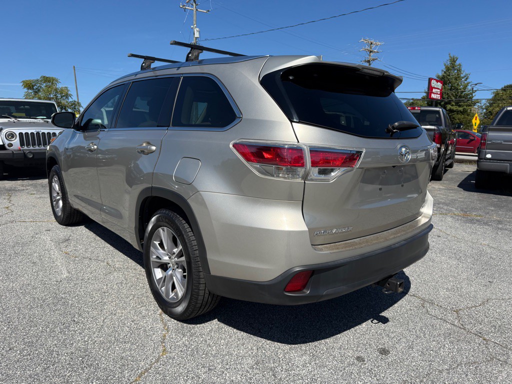 2014 Toyota Highlander Image 5