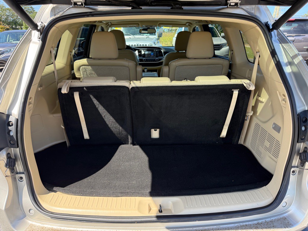 2014 Toyota Highlander Image 15