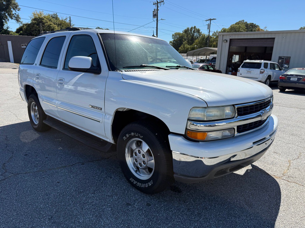2003 Chevrolet Tahoe Image 3