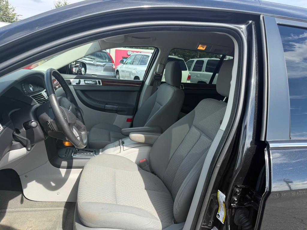 2008 Chrysler Pacifica Image 9