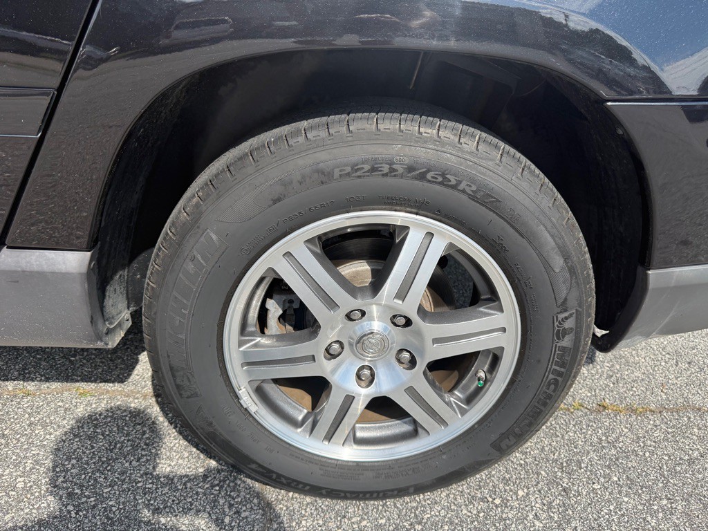 2008 Chrysler Pacifica Image 16