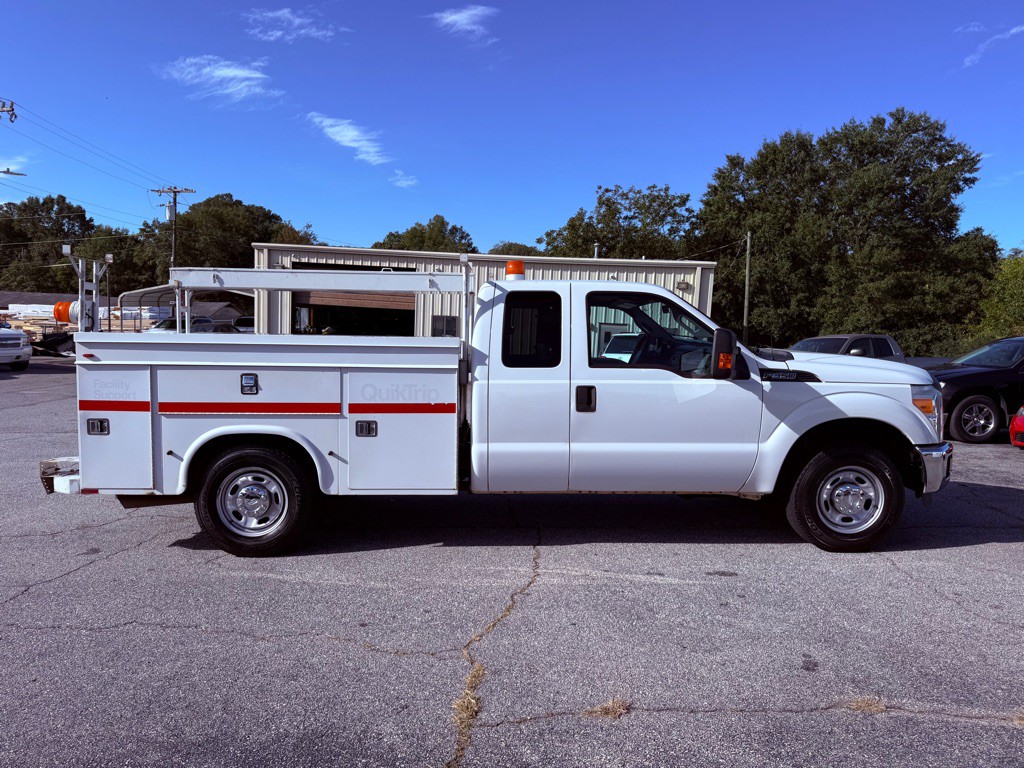 2013 Ford F-350 Image 8