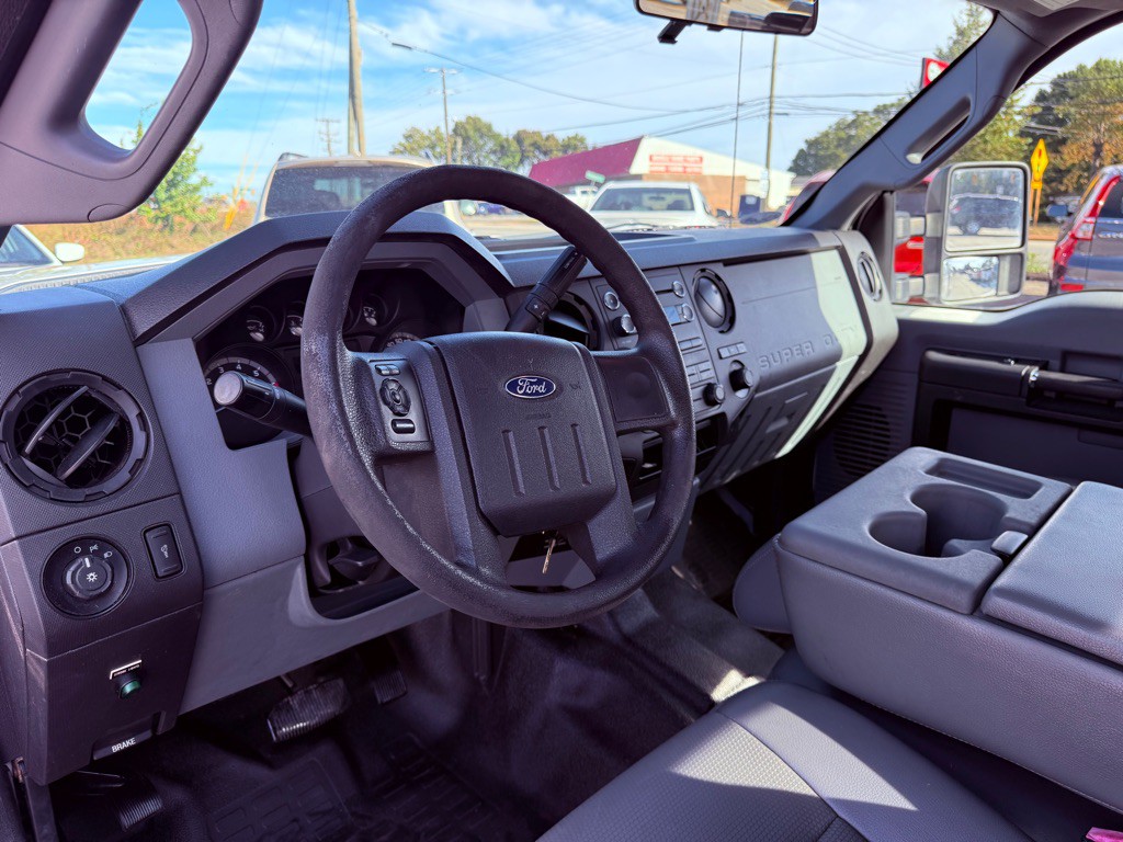 2013 Ford F-350 Image 10