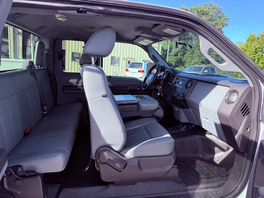 2013 Ford F-350 Image 12