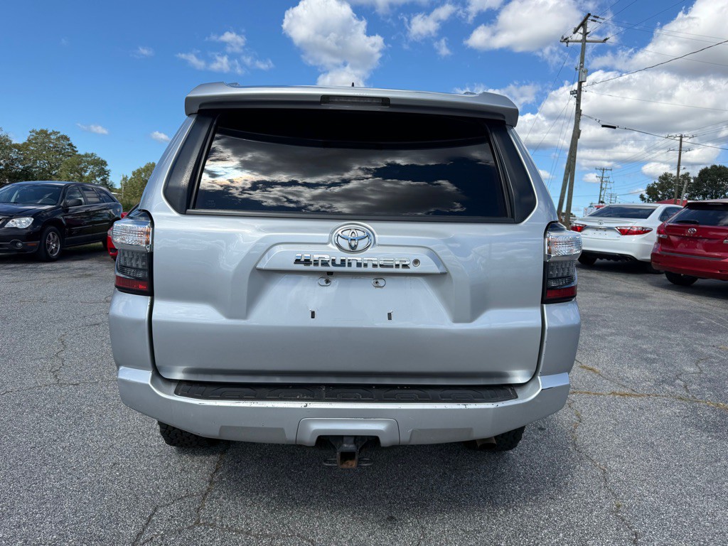2016 Toyota 4Runner Image 6