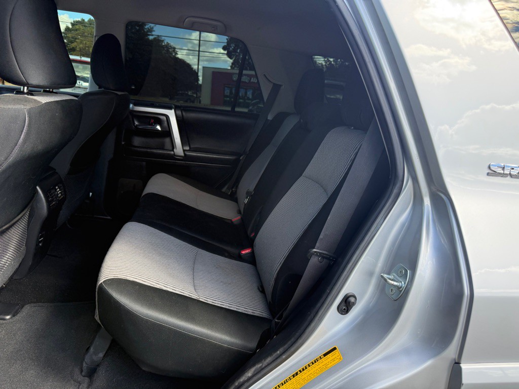 2016 Toyota 4Runner Image 14