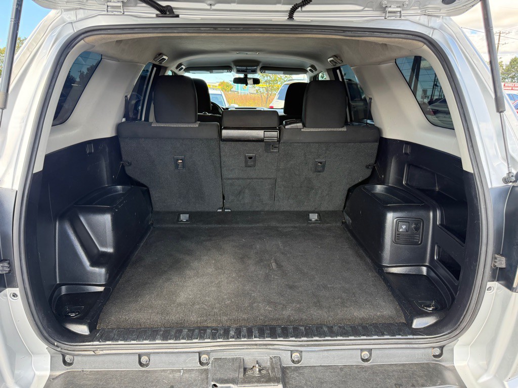 2016 Toyota 4Runner Image 15