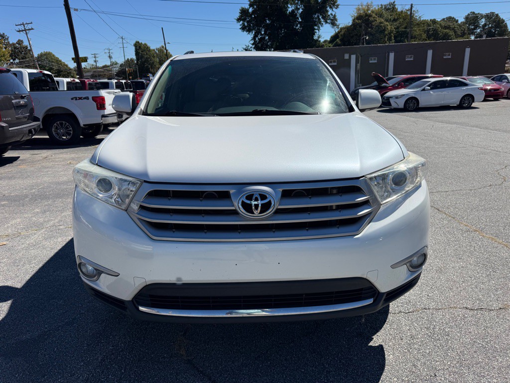 2011 Toyota Highlander Image 2