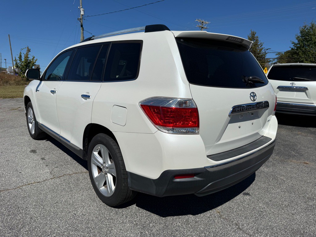 2011 Toyota Highlander Image 5