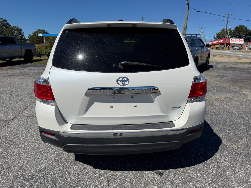 2011 Toyota Highlander Image 6