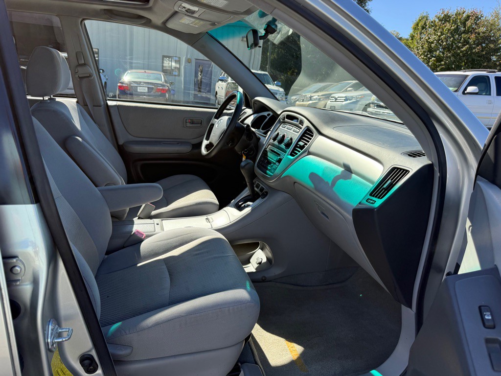 2005 Toyota Highlander Image 15