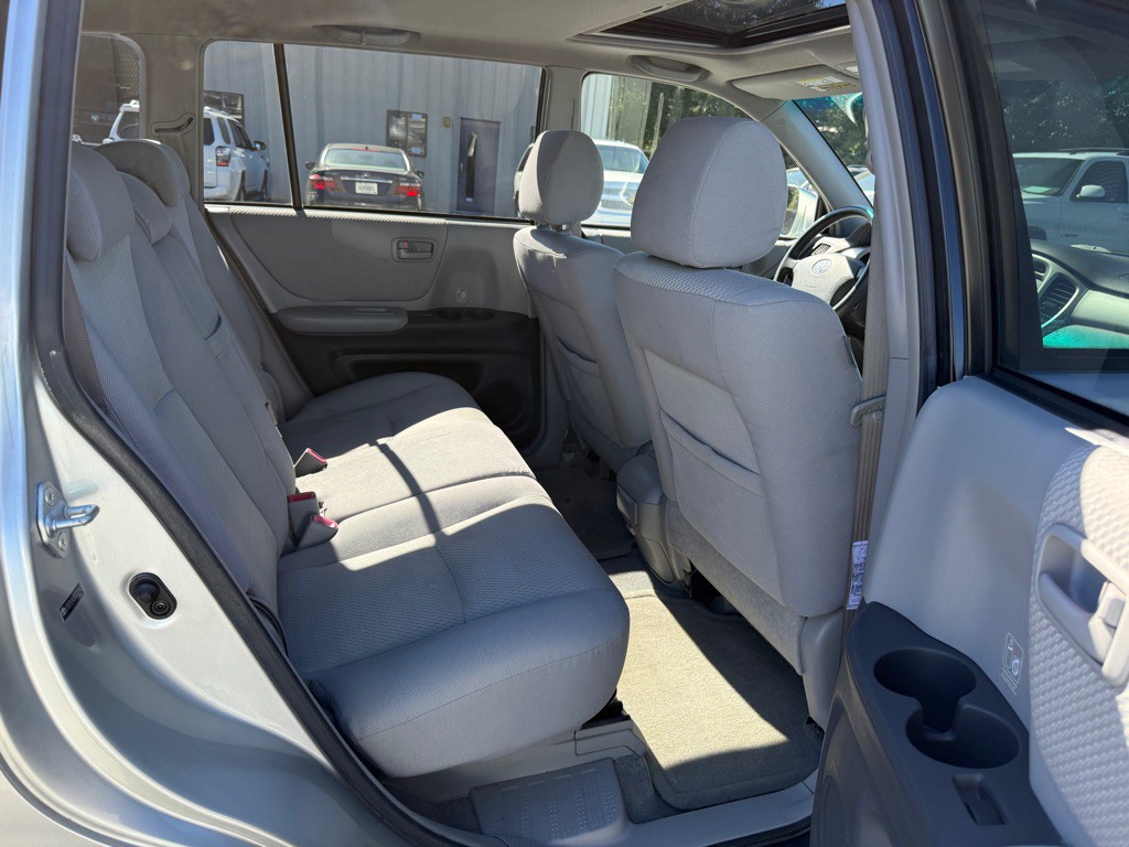 2005 Toyota Highlander Image 16