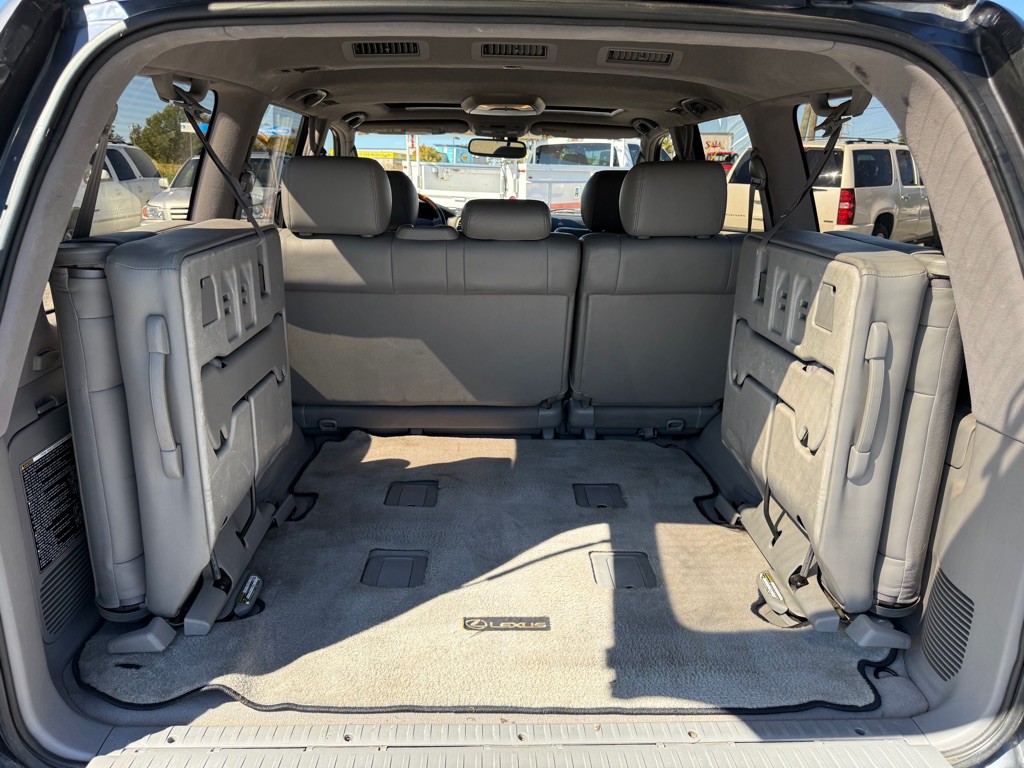 2003 Lexus LX 470 Image 15