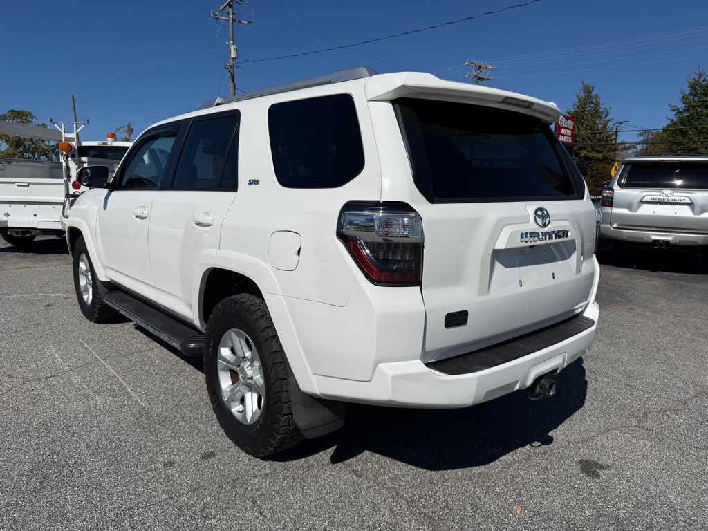 2016 Toyota 4Runner Image 5