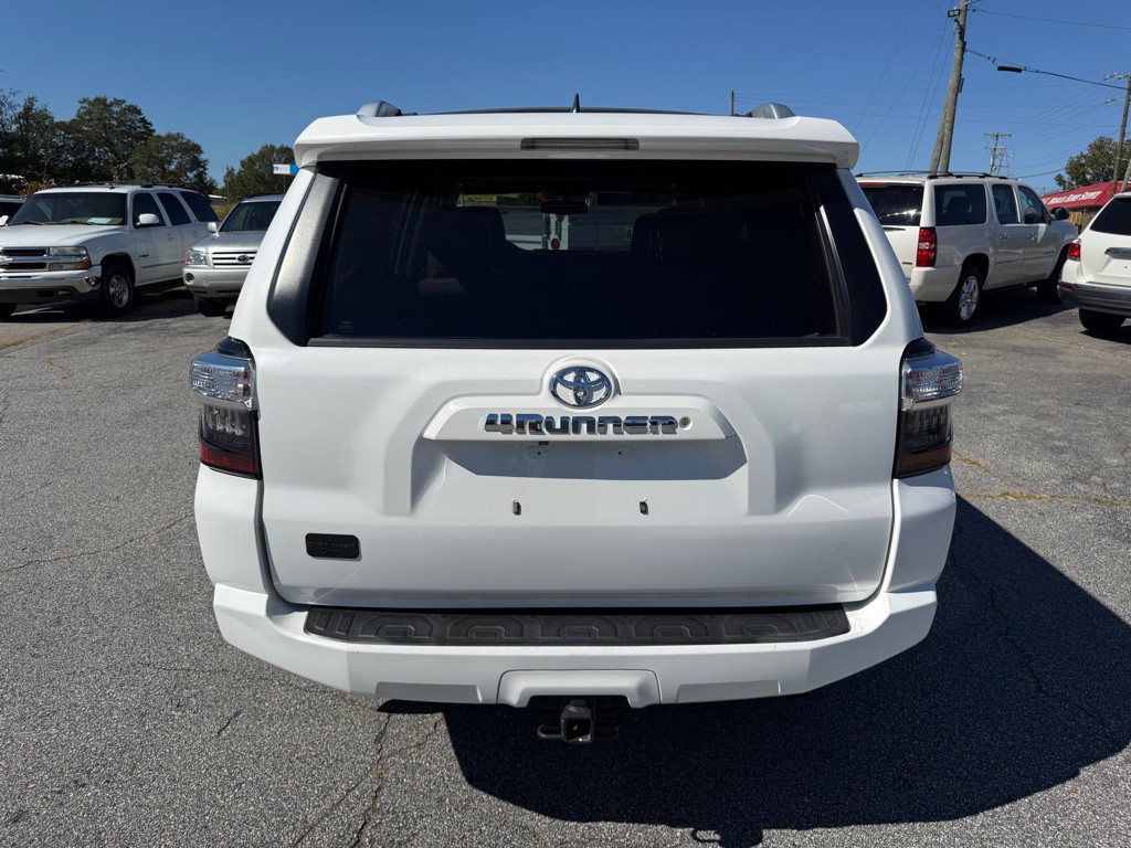 2016 Toyota 4Runner Image 6