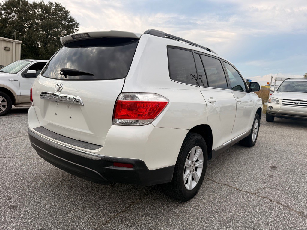 2012 Toyota Highlander Image 7