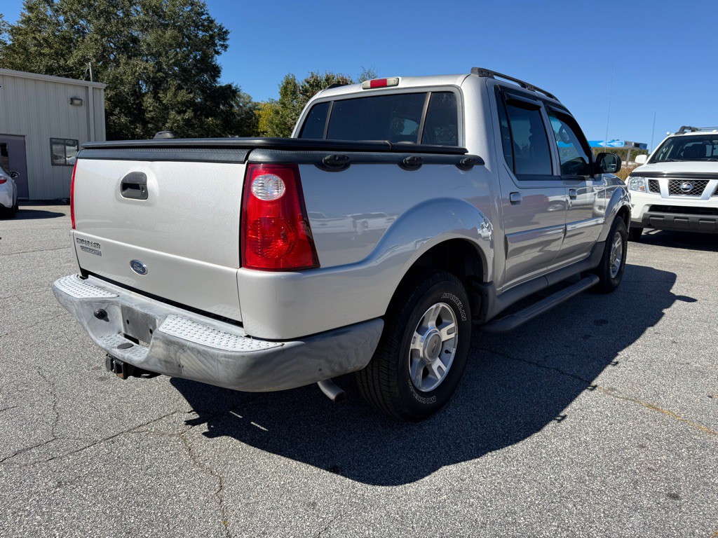 2004 Ford Explorer Image 7