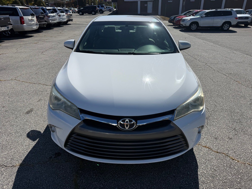 2015 Toyota Camry Image 2