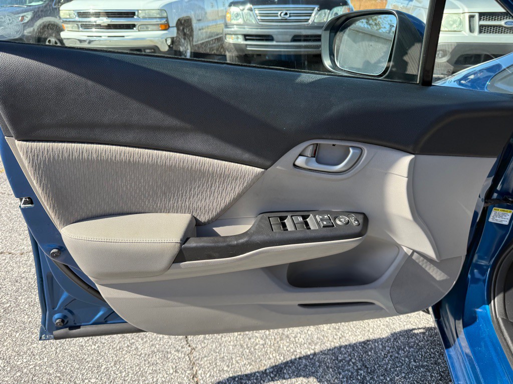 2014 Honda Civic Image 11