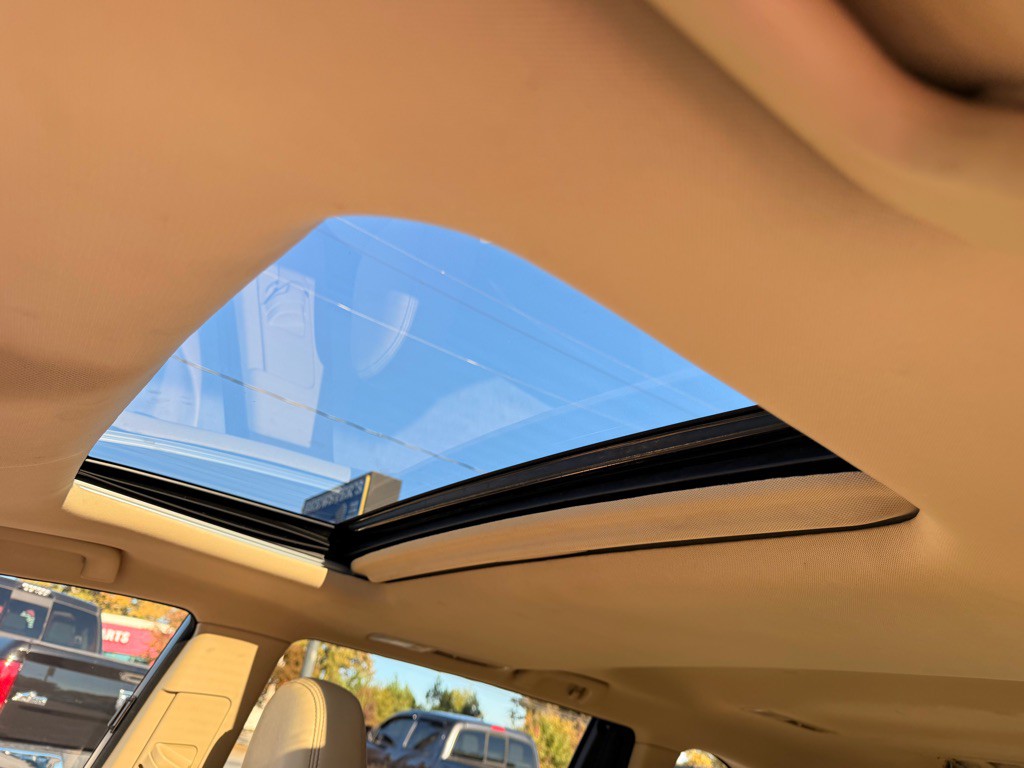 2017 Toyota Highlander Image 12