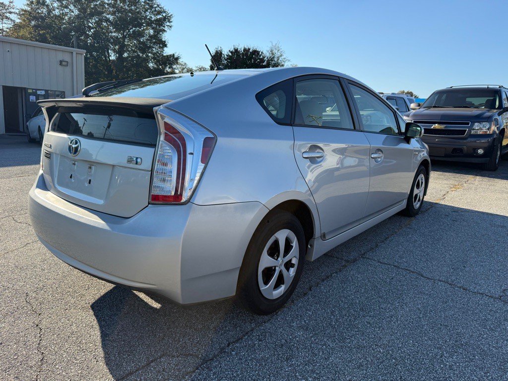 2012 Toyota Prius Image 7