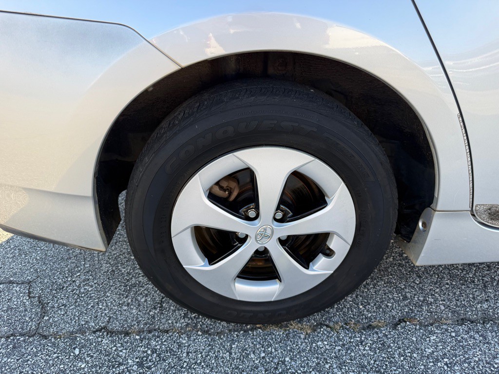 2012 Toyota Prius Image 14