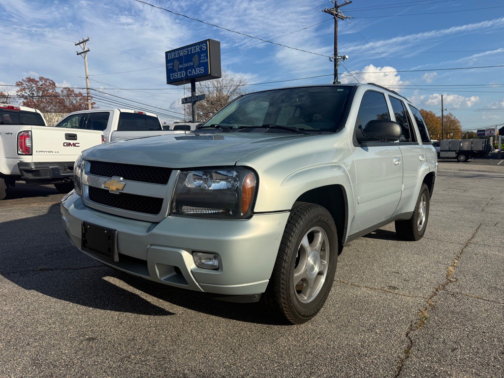 2008 Chevrolet Trailblazer Image 1