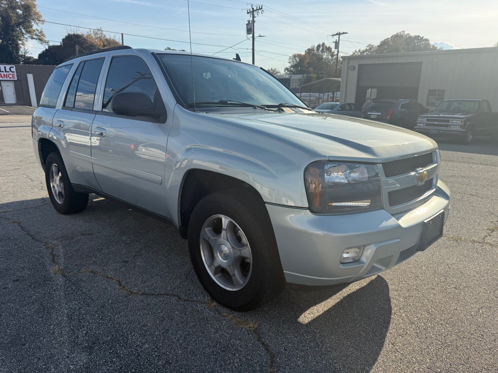 2008 Chevrolet Trailblazer Image 3