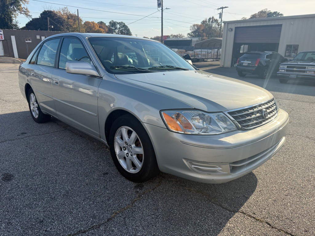 2003 Toyota Avalon Image 3
