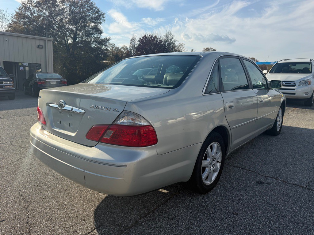 2003 Toyota Avalon Image 7